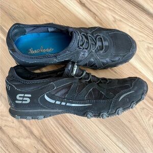 Skechers Bikers Point Womens Sz 7 Black Bungee Slip On Shoes Sneakers